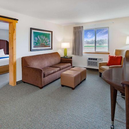 Travelodge By Wyndham Lovell Bighorns Exterior foto